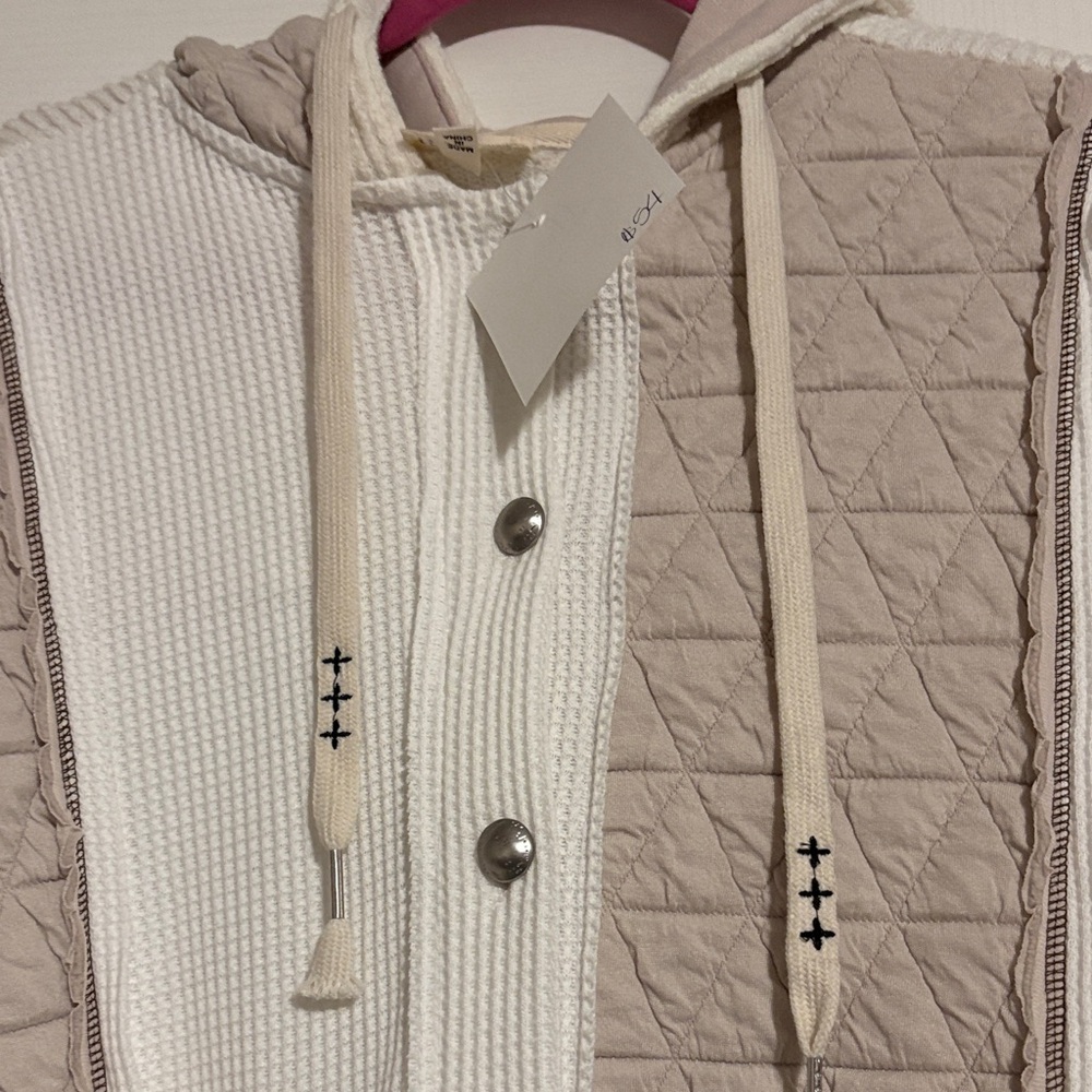 Cozy Cream and Tan POL Hooded Jacket - Picture 5 of 9